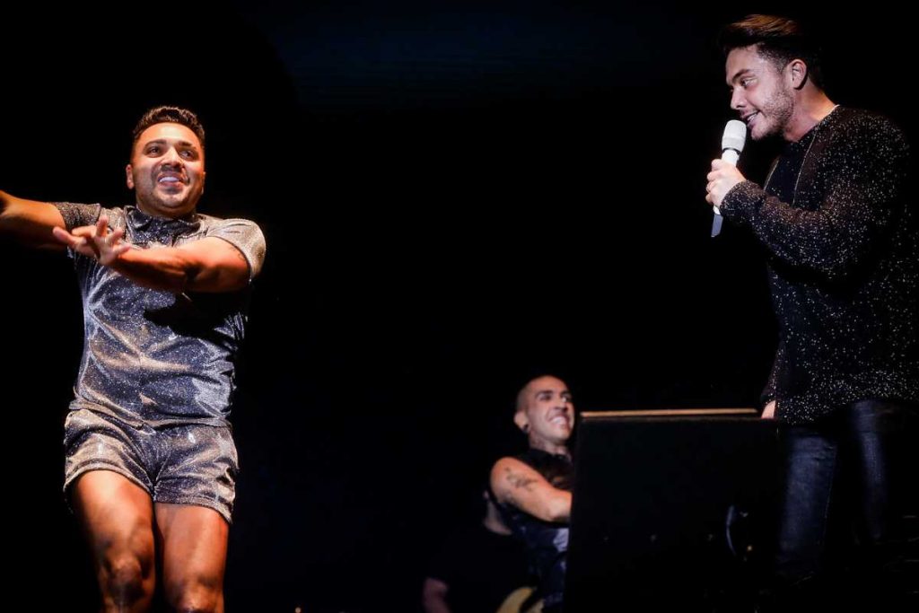 Wesley Safadão e Tirullipa em show no Garota VIP