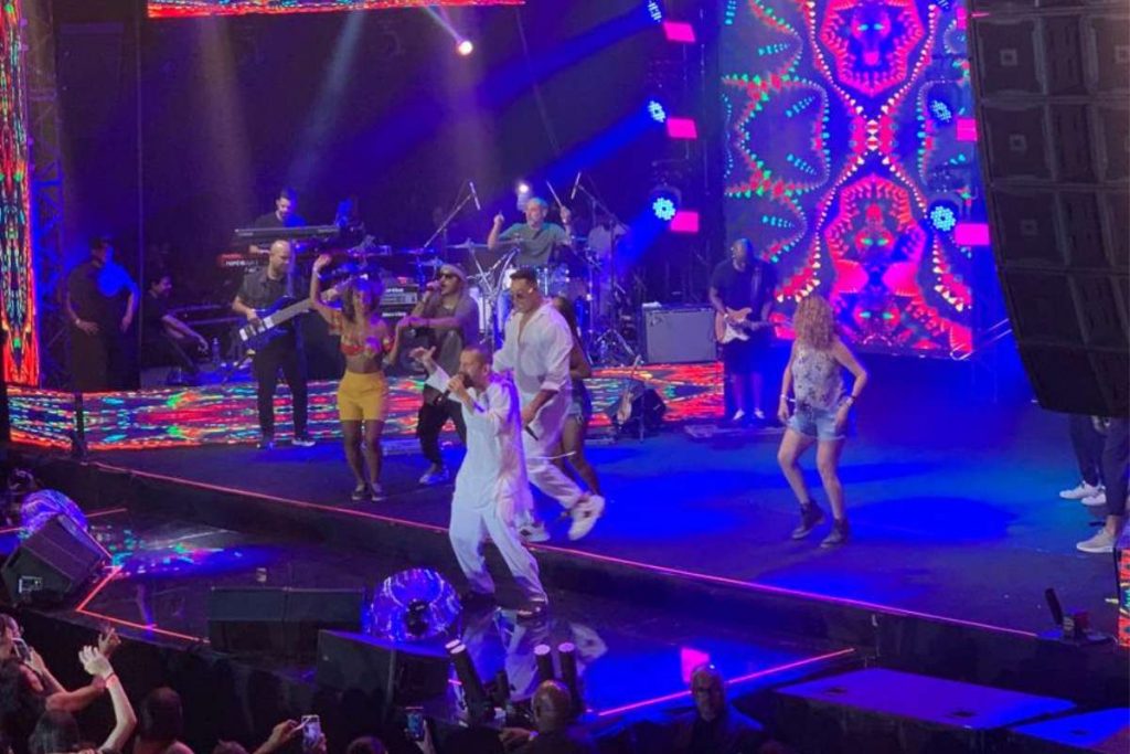 Show Xanddy Harmonia