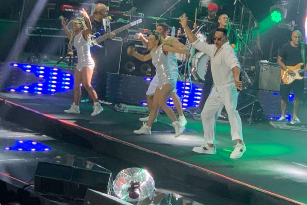 Show Xanddy Harmonia