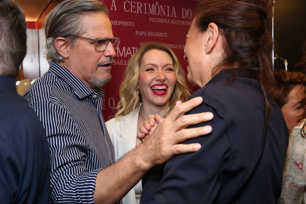 Famosos prestigiam Lilia Cabral e Giulia Bertolli