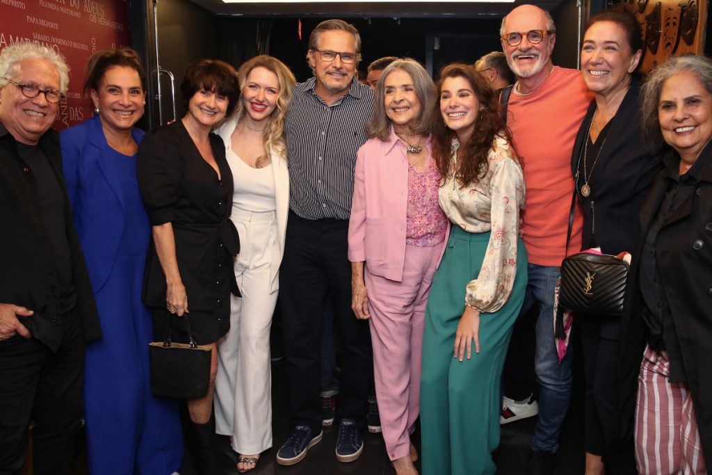 Famosos prestigiam Lilia Cabral e Giulia Bertolli