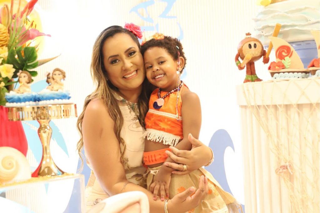 pericles celebra aniversario da filha