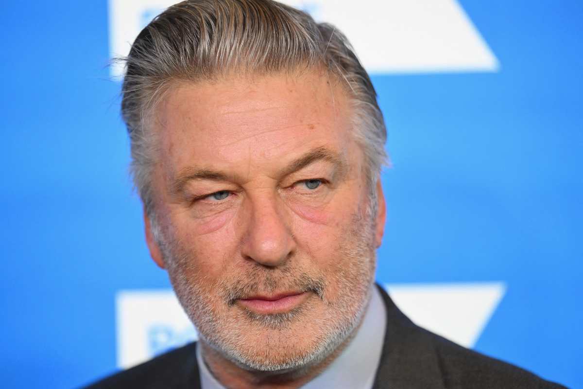 Alec Baldwin é acusado formalmente por homicídio involuntário OFuxico