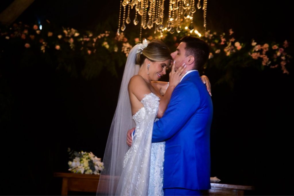 Cacau Colucci e Bruno Lima se casam em São Paulo