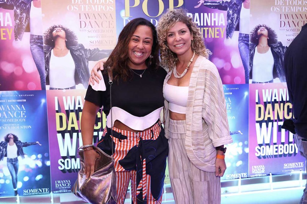 Evelyn Castro e Bárbara Borges posaram juntas
