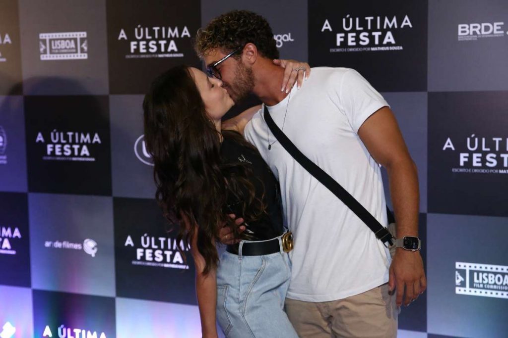 Larissa Manoela e André Luiz Frambach