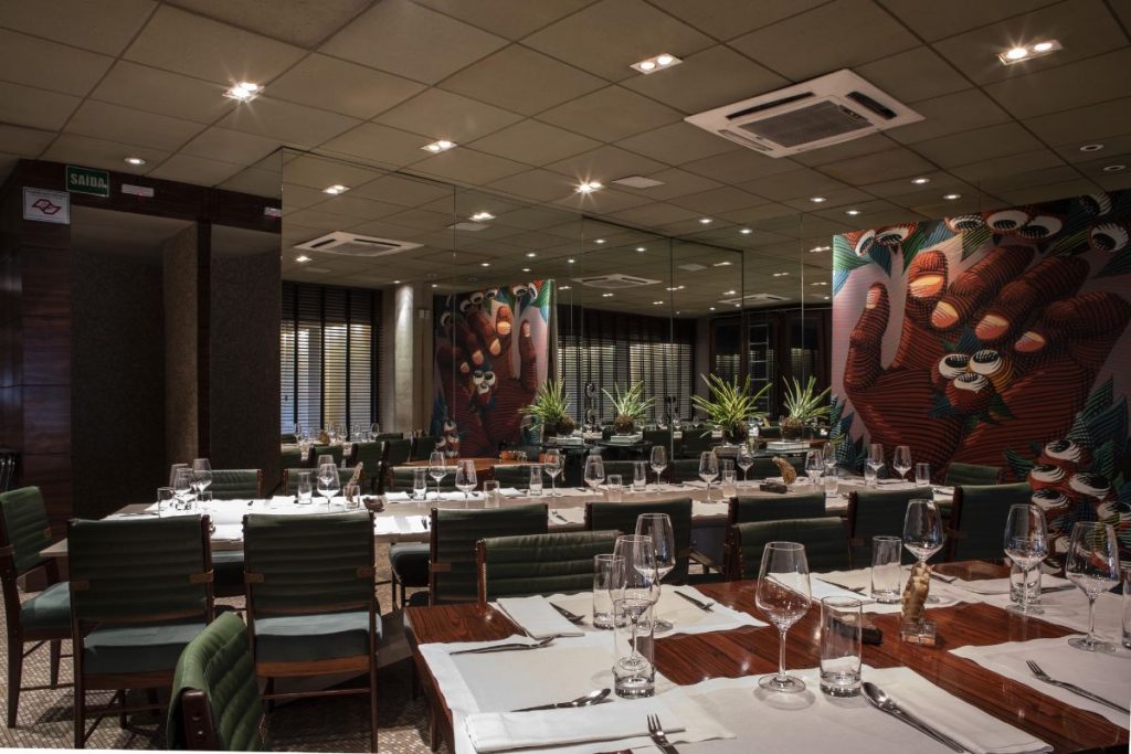 The environment of the DOM restaurant, by Alex Atala, in São Paulo
