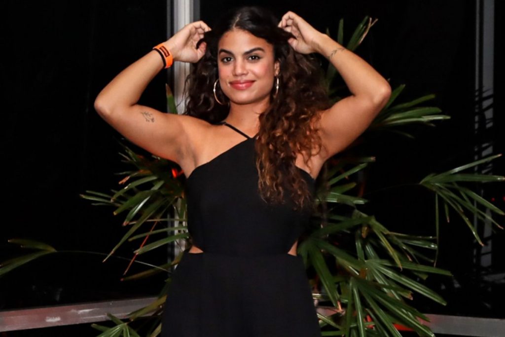 clara buarque show chico