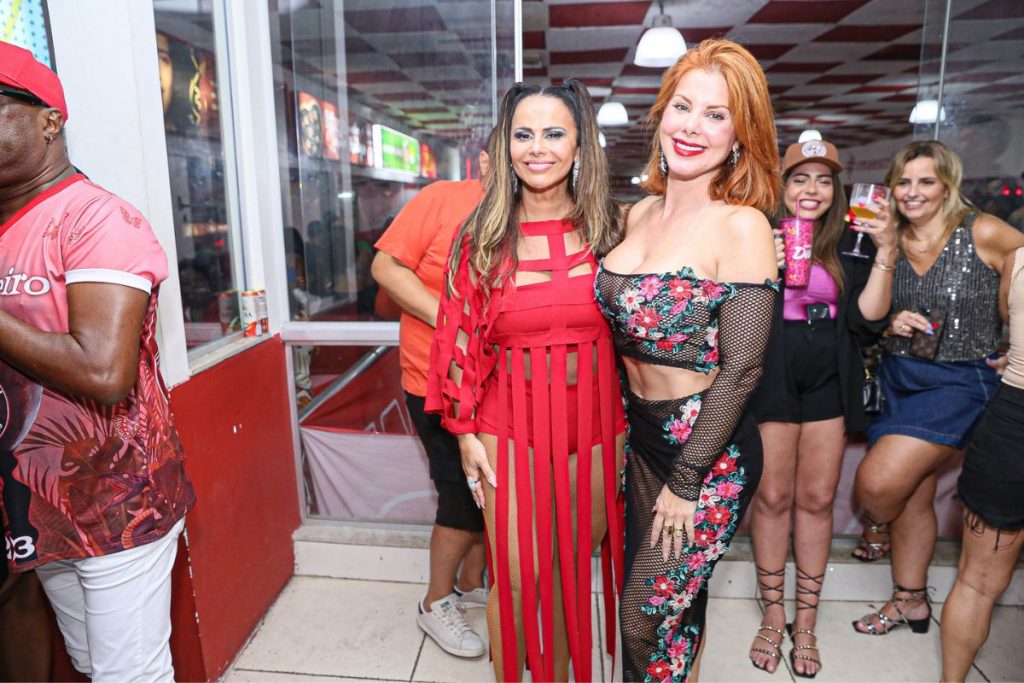 viviane araújo e deborah albuquerque no carnaval