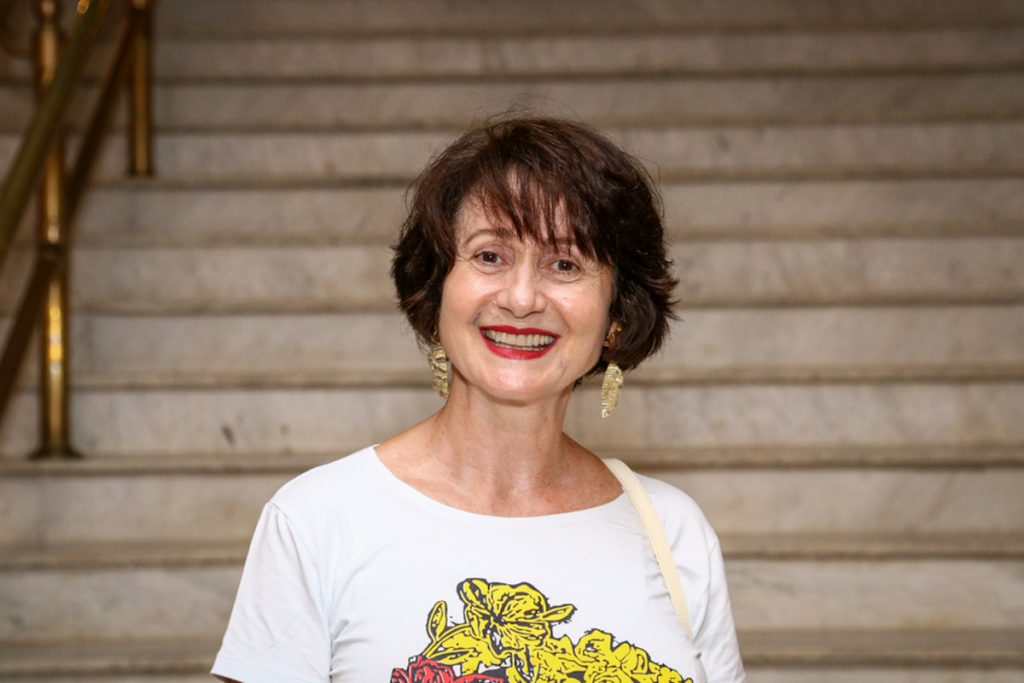 Zezé Polessa também prestigiou a obra