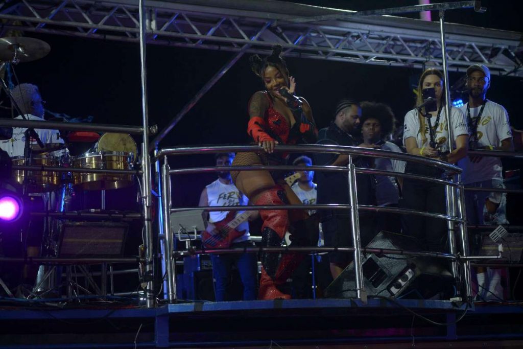 Ludmilla no Trio em Salvador