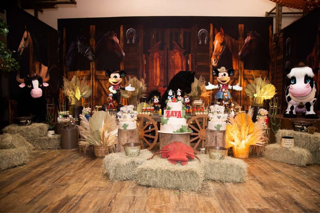 Festa de aniversário de Zaya, filha de Simone Mendes e Kaká Diniz