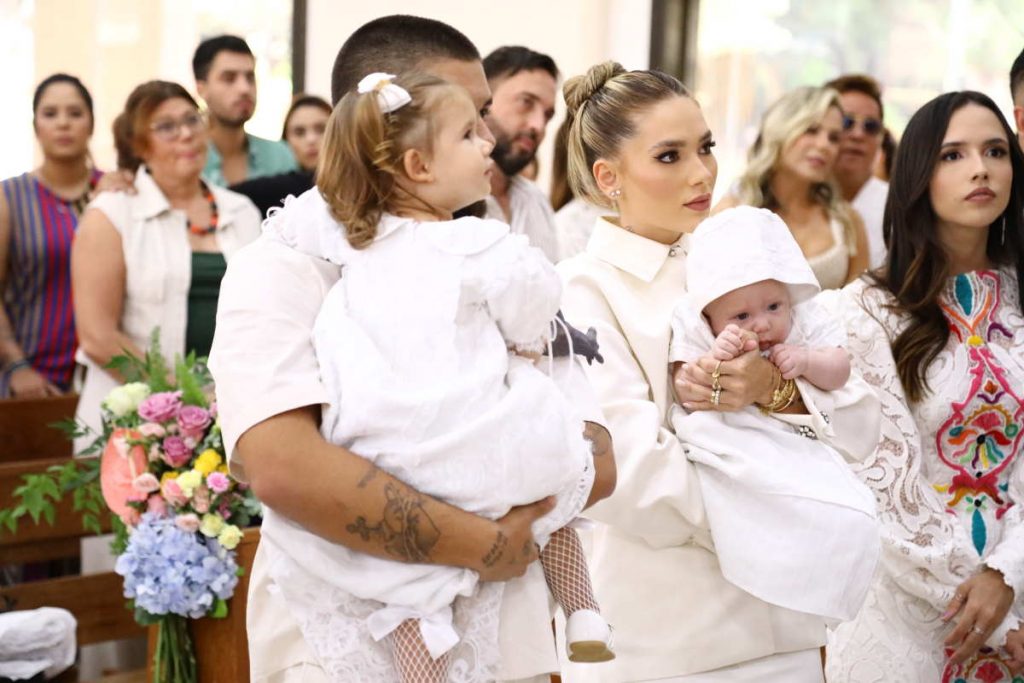 Batismo filhas de Ze Felipe e Virginia Fonseca