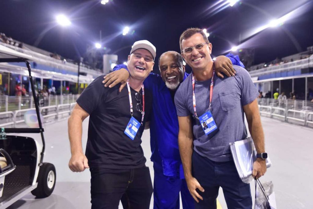 Alemão do Cavaco, Ailton Graça e Rodrigo Bocardi no Sambódromo do Anhembi