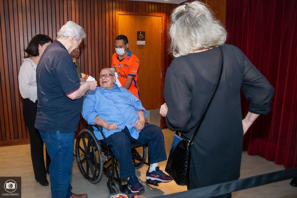 Estreia de 'O Vison Voador' em São Paulo