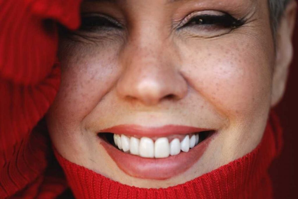 Simony em ensaio pós primeira fase de luta contra o câncer