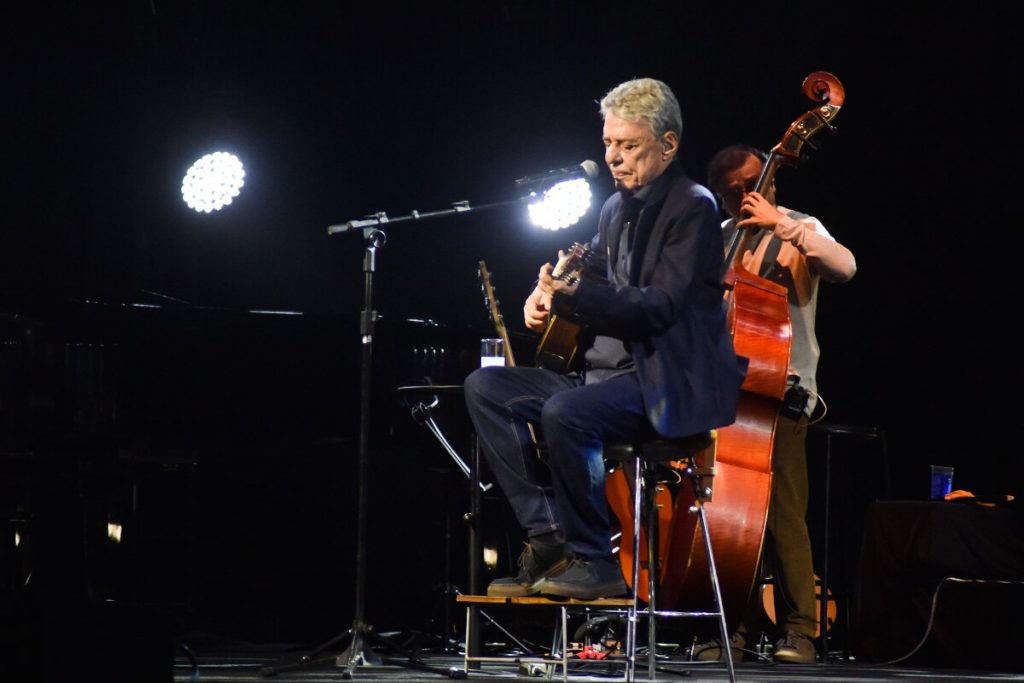 Chico Buarque no palco