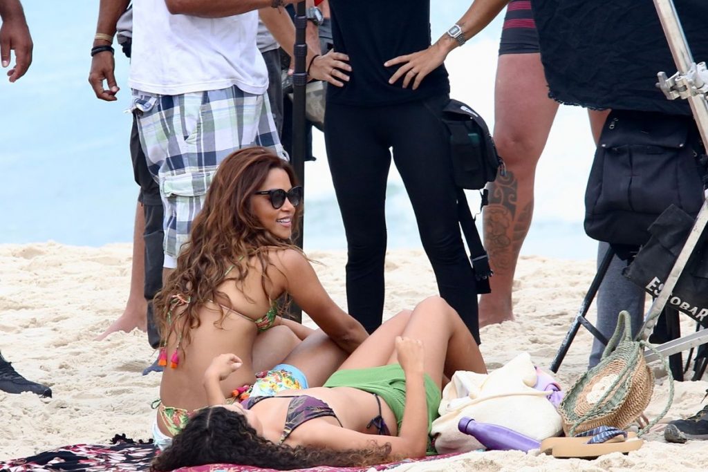 lucy alves gravando travessia