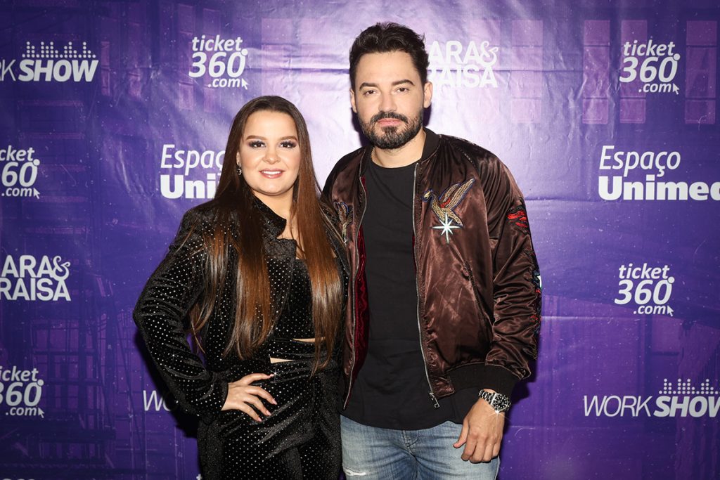 Maiara posou ao lado de Fernando Zor antes do show