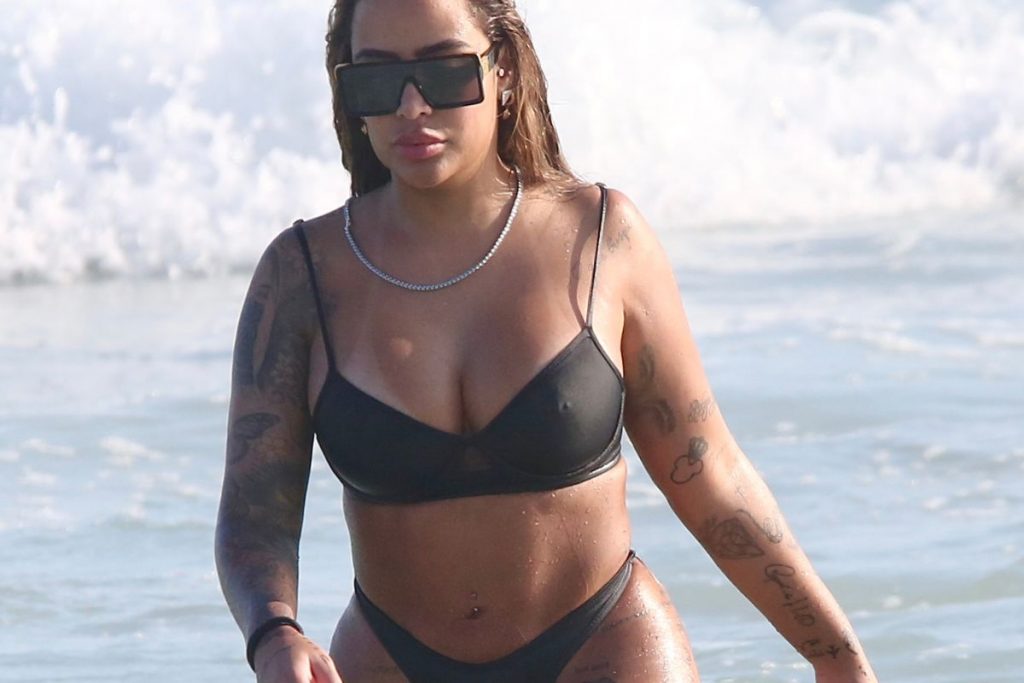 rafaella santos praia