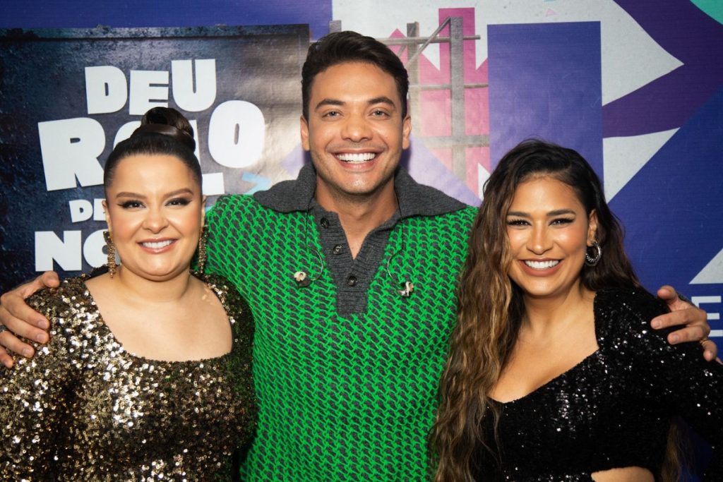 Wesley Safadão, Maiara e Simone Mendes, em gravação de DVD de Guilherme e Beloto