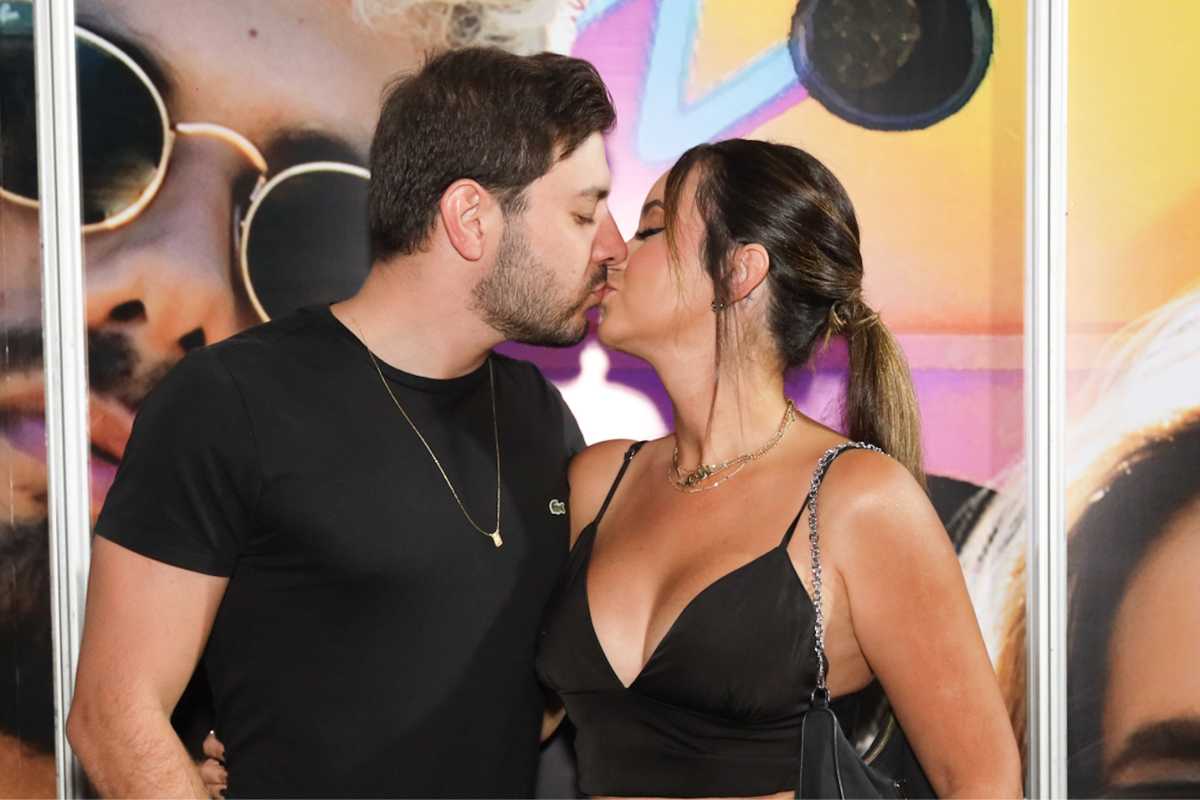 Virginia Fonseca realiza festão e ganha beijão de Zé Felipe. Fotos!