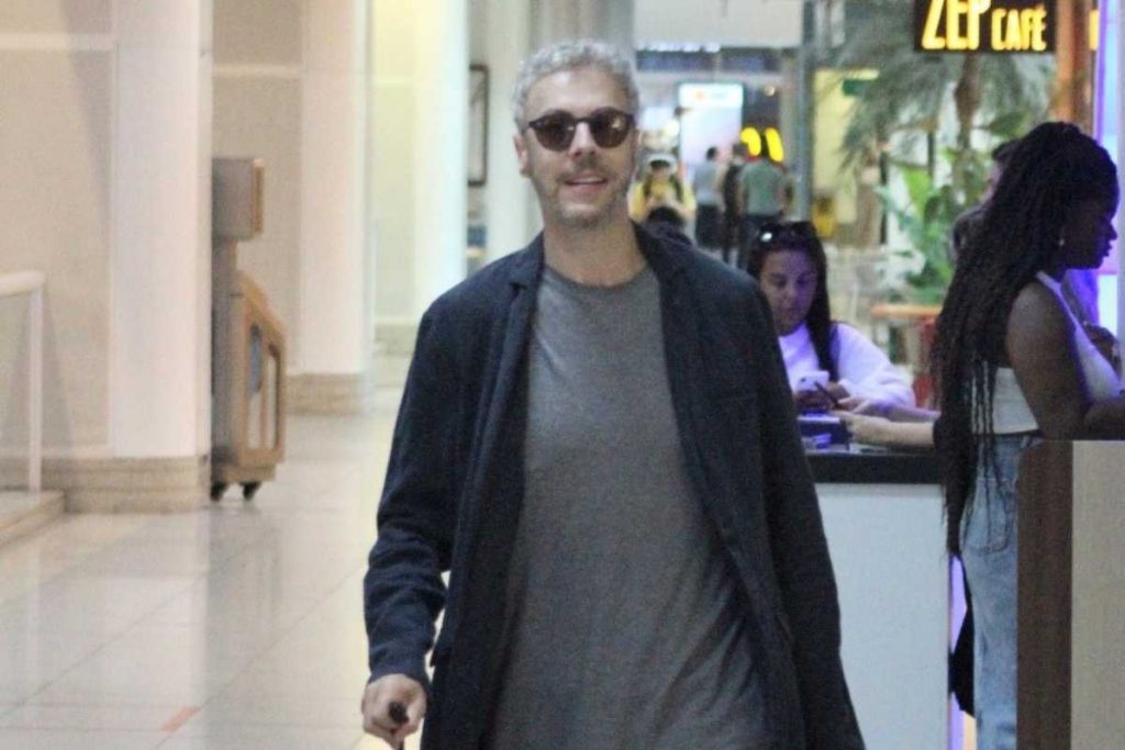 Guilherme Weber no aeroporto Santos Dumont