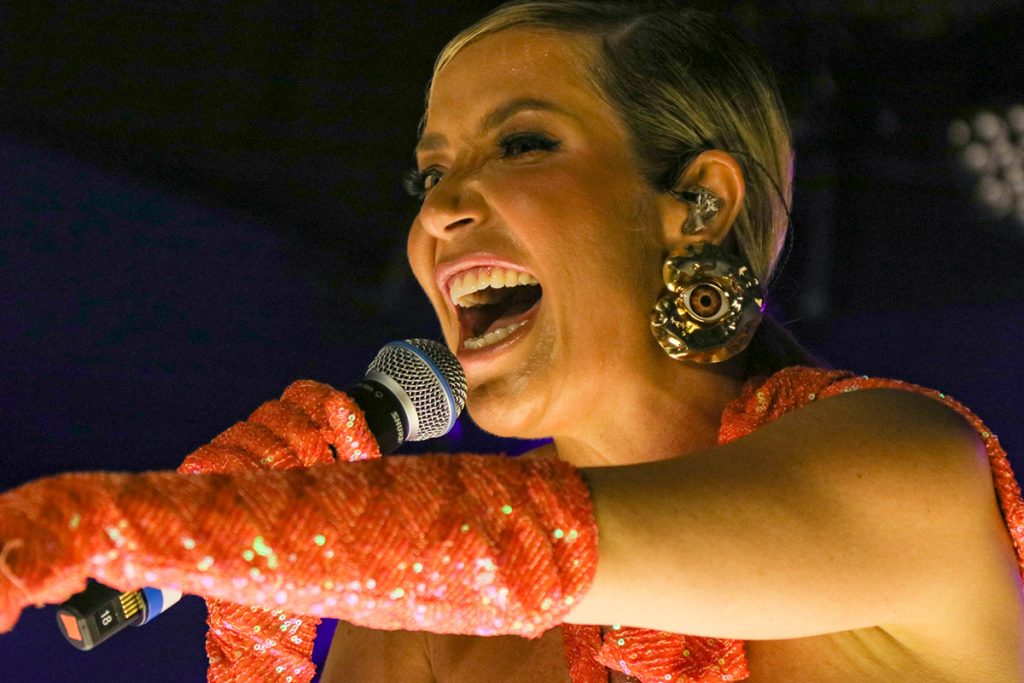 Luiza Possi animou o público com seus principais hits