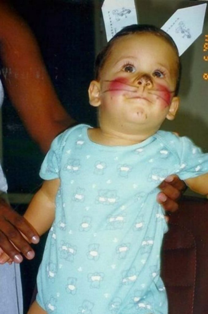 Zé Felipe na Páscoa, na infância