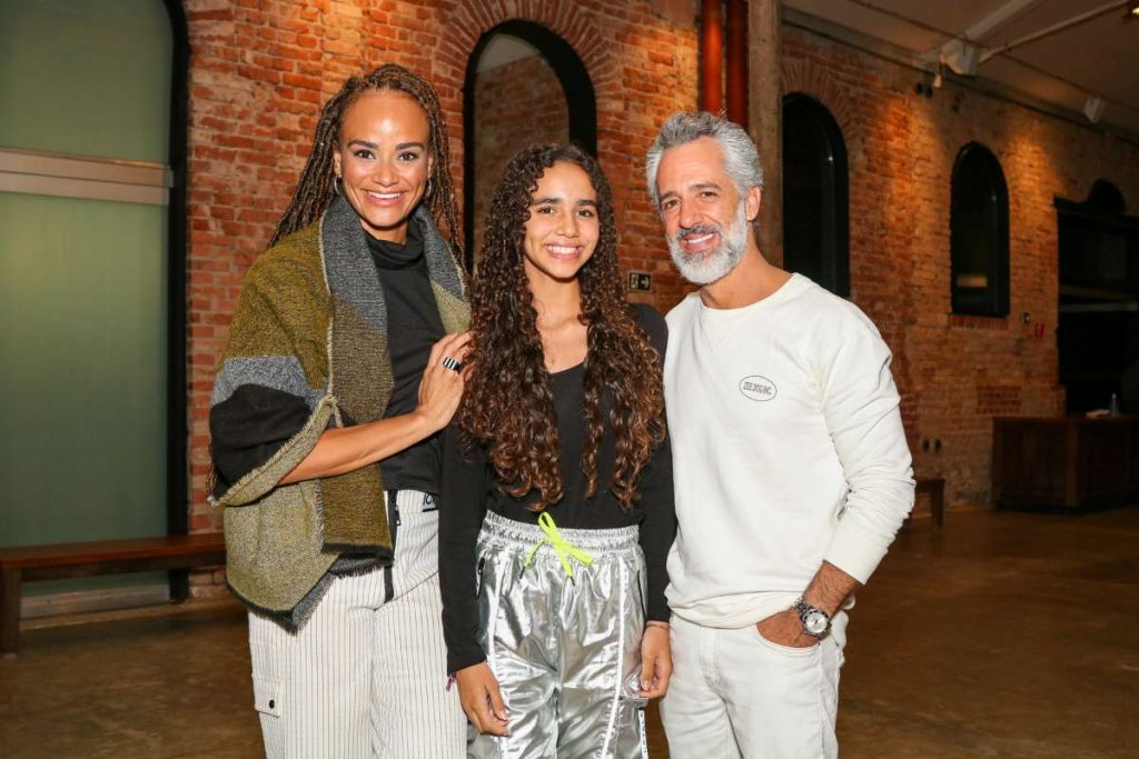 Luciana Mello com a filha, Nina, e o marido, Ike Levy