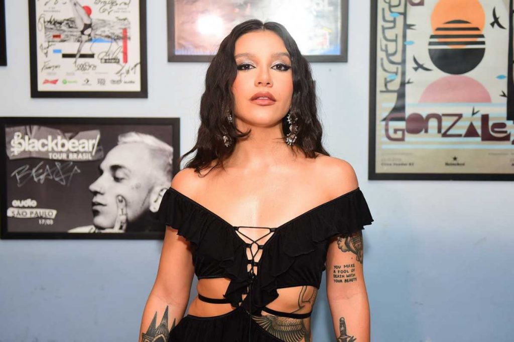 Priscilla Alcantara em show de encerramento de turnê