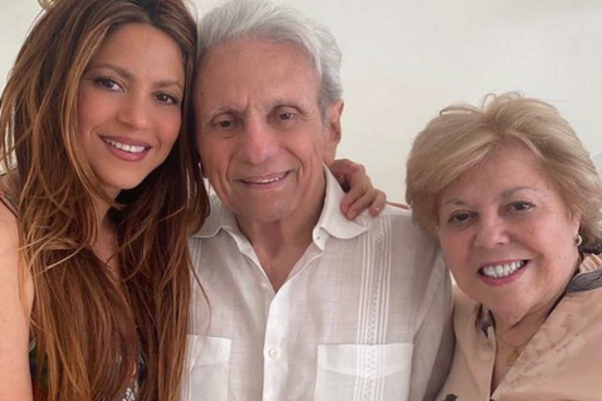 Shakira e os pais