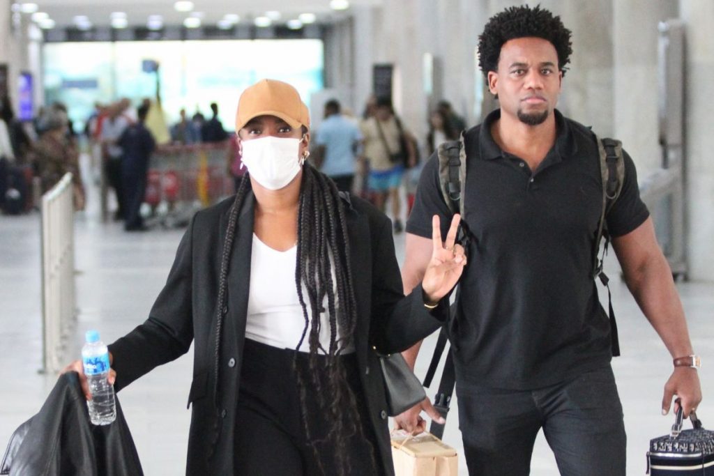 Iza e segurança no Santos Dumont, no Rio