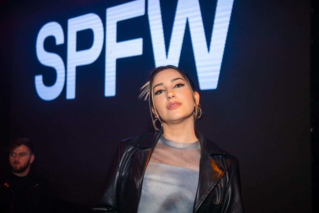 Amanda Meireles na SPFW