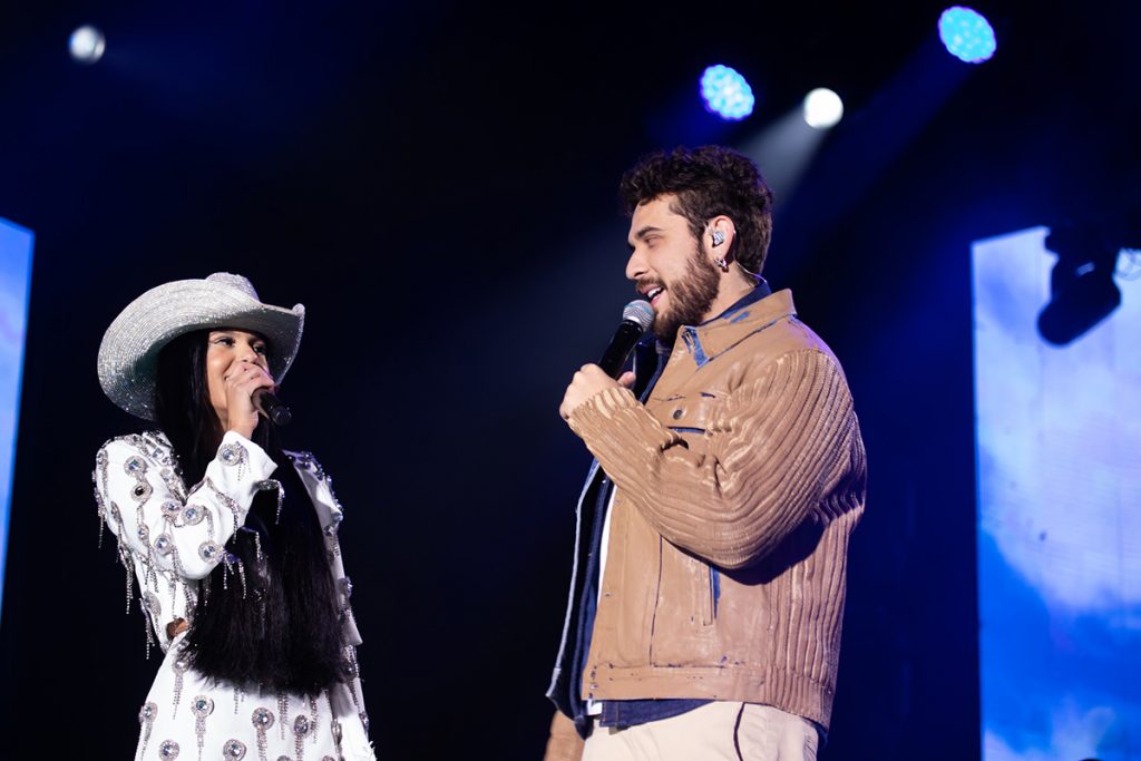 Ana Castela cantou com Gustavo Mioto em show