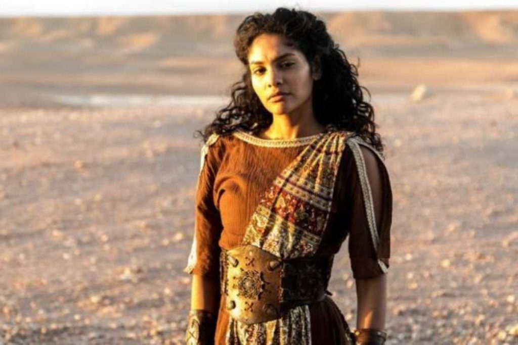 Bárbara Reis como Susana em Jesus