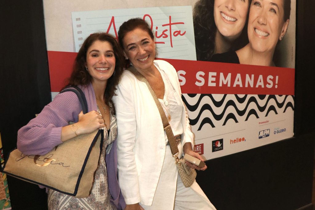 Lilia Cabral e Giulia Bertolli encerraram a temporada da peça A Lista