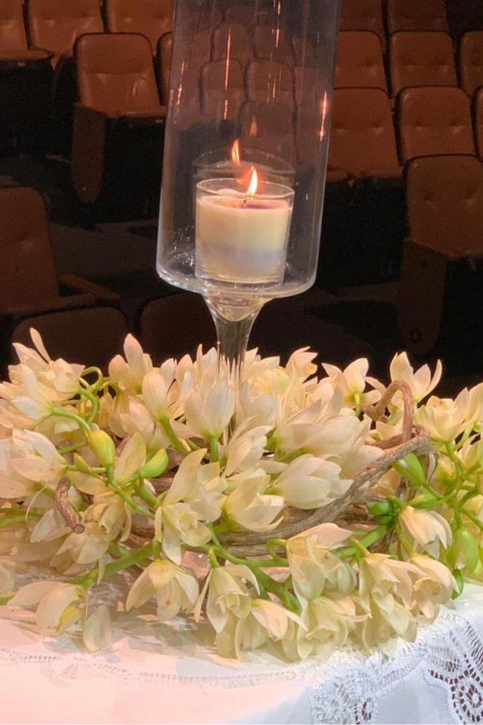 Arranjo de mesa da cerimônia de renovação de votos de Martinho da Vila e Cleo