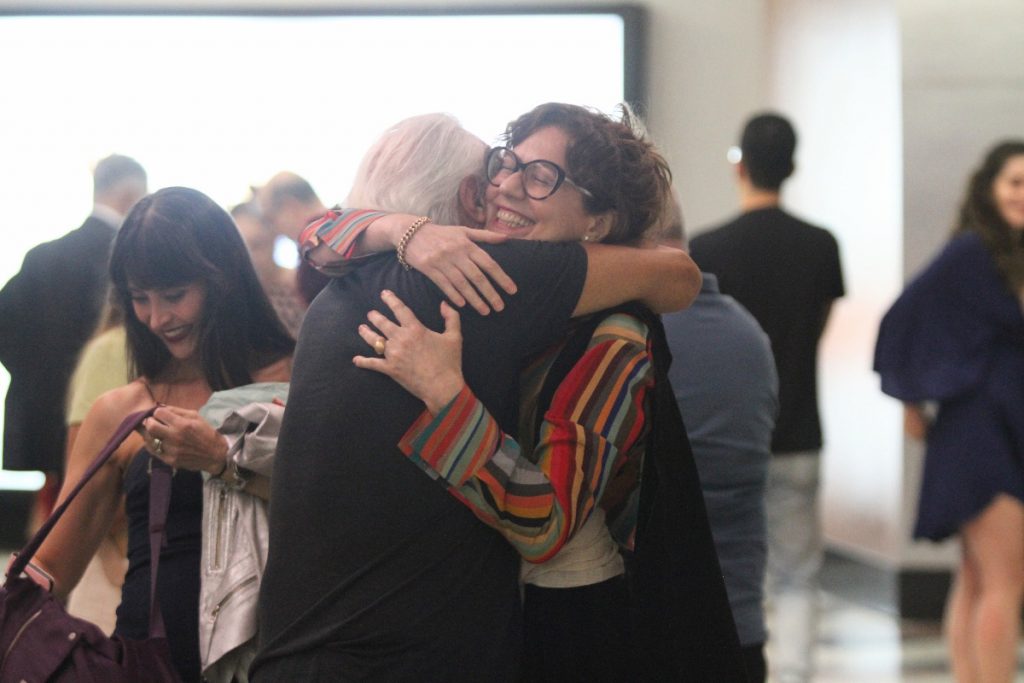 Patrícia Pillar prestigiou Antônio Fagundes no teatro