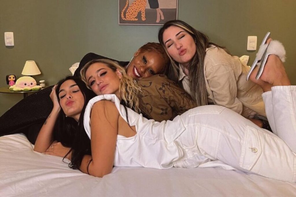 Aline, Amanda, Bruna e Larissa