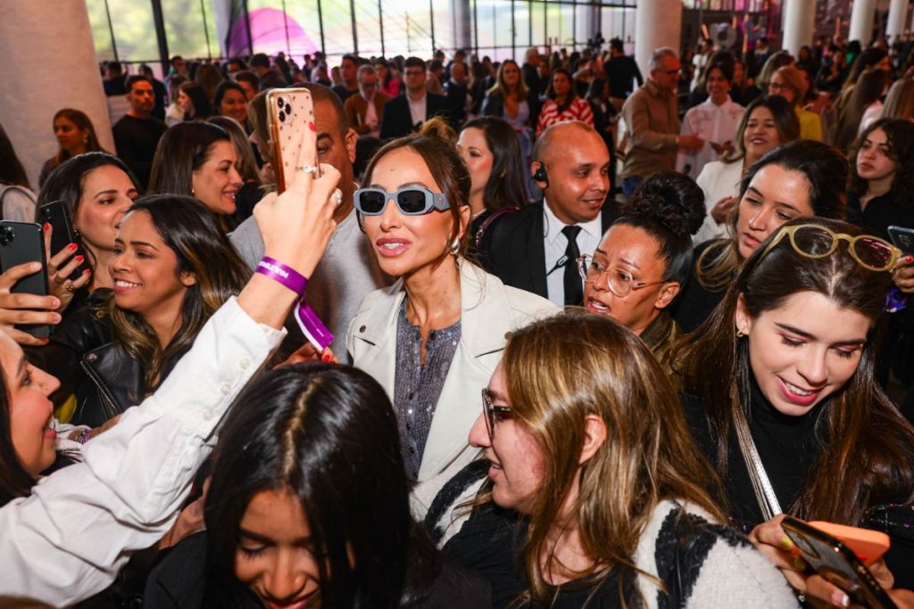 Sabrina Sato enfrenta tumulto