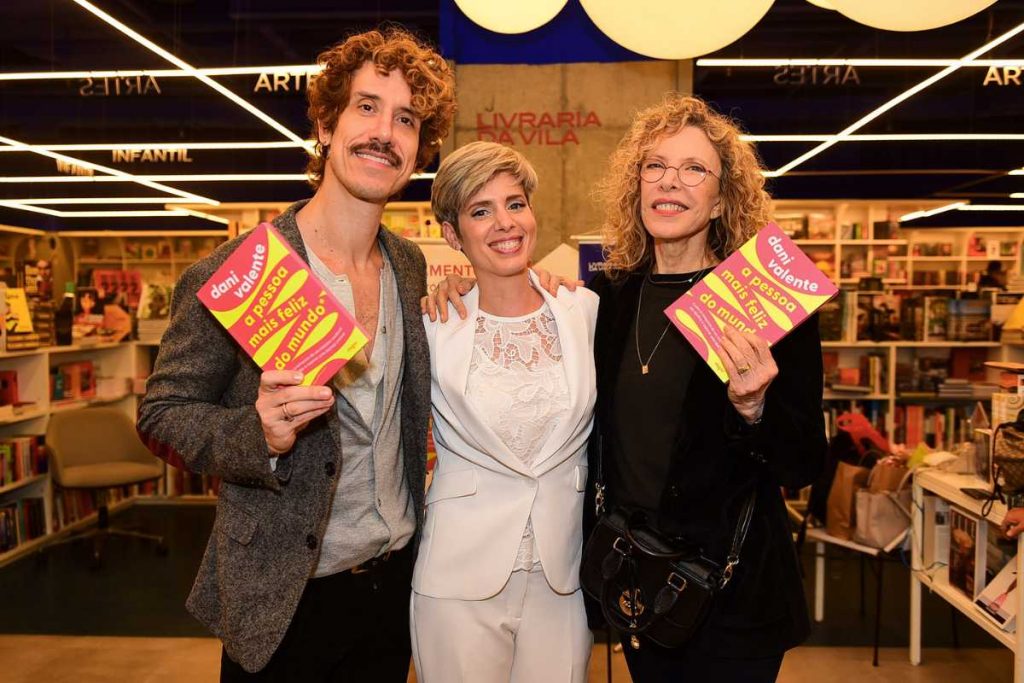 Theo Cochrane e Marilia Gabriela no lançamento de livro de Dani Valente