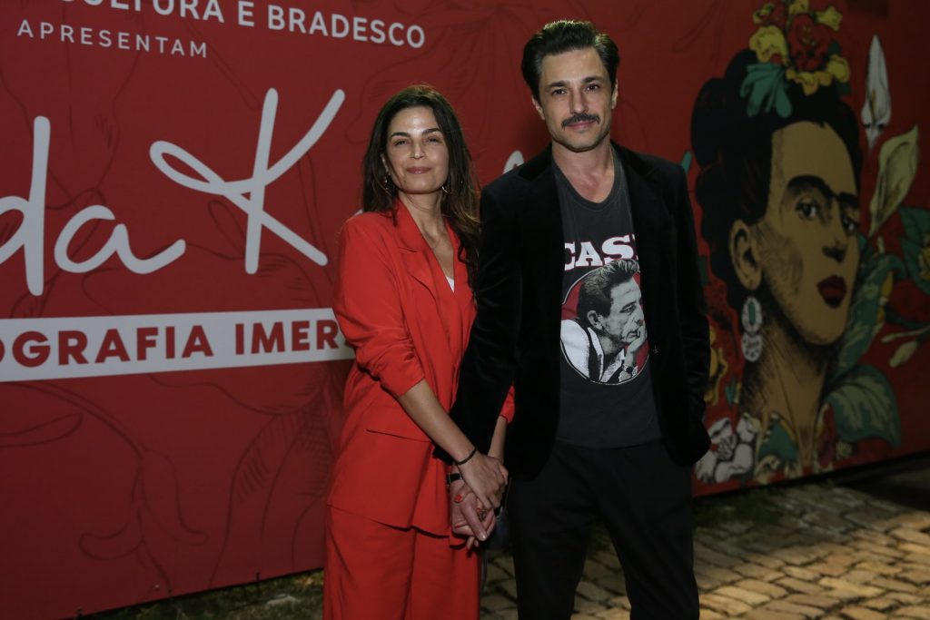 Emanuelle Araújo e Fernando Diniz