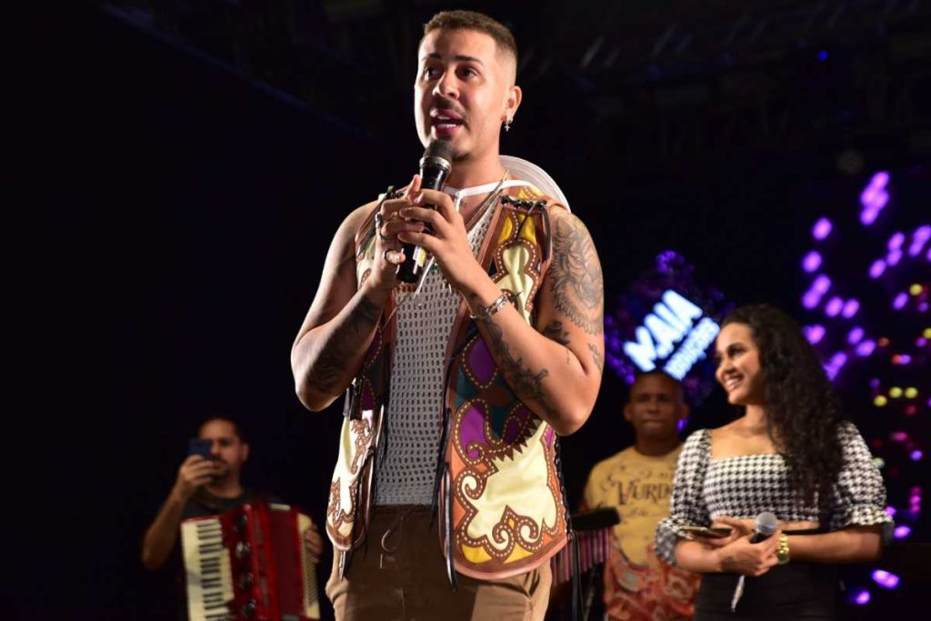 Carlinhos Maia apresentando o Arraial da Vila