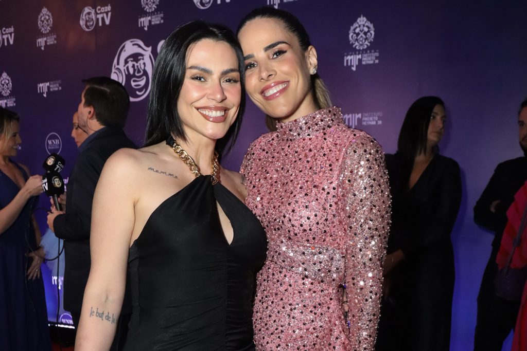 Cleo e Wanessa posaram juntas