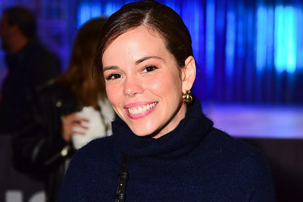 Fabi Bang fez questão de posar para os fotógrafos