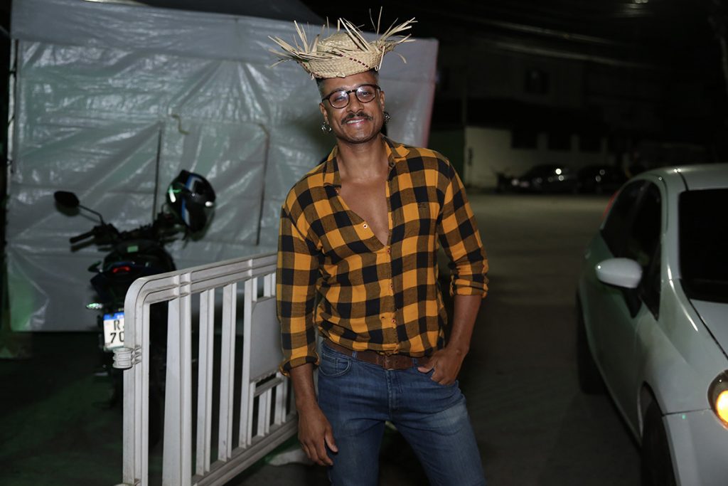 Orlando Caldeira, que interpreta Anthony Verão, curtiu muito a festa