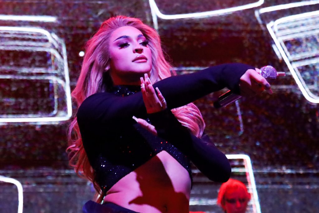 Pabllo Vittar arrasou em cima do palco