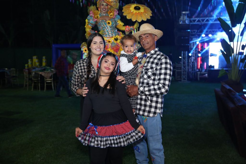 família de romário em arrraiá