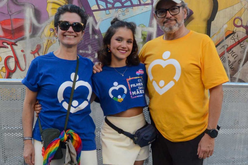 Sandra Annenberg, Elis Annenberg e Ernesto Paglia na 27ª Parada LGBT+